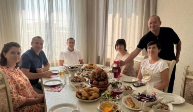 "У казахов и немцев особая связь": семья из Германии поблагодарила Казахстан