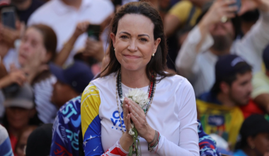 Получил не Трамп: Нобелевская премия мира присуждена лидеру оппозиции Венесуэлы