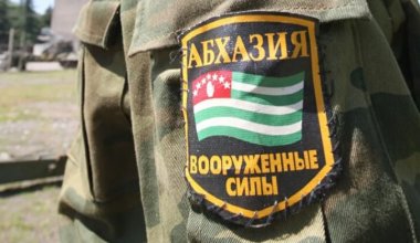 Непризнанная Казахстаном республика создаёт армию