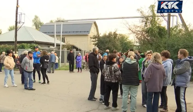 «Мы взяли кредит, а теперь нас сносят»: конфликт разгорелся вокруг школы в Алматы