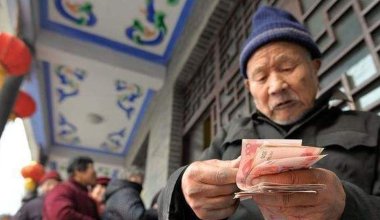 Казахи, проживающие в Синьцзяне, удивили размером пенсий в Китае