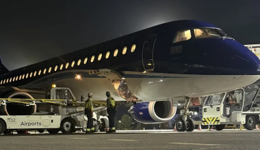 Самолет AZAL подал сигнал бедствия в Санкт-Петербурге