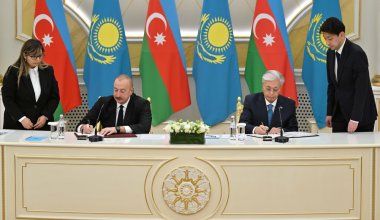 Визит Алиева в Астану: Казахстан и Азербайджан подписали 15 документов