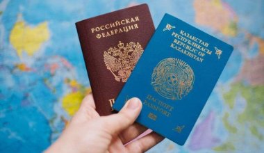 Гражданство Казахстана и России обнаружили у депутата