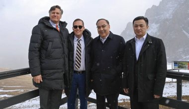 Спецпредставитель Трампа и заместитель госсекретаря США прилетели в Алматы