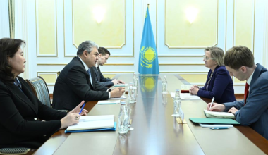 Глава МИД Казахстана провёл переговоры с послом Великобритании