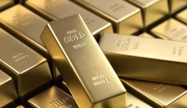 Больше 11 тысяч слитков золота купили казахстанцы - где живут богачи