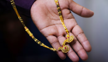 Золото отыгрывает падение: инвесторы ждут данные о занятости в США