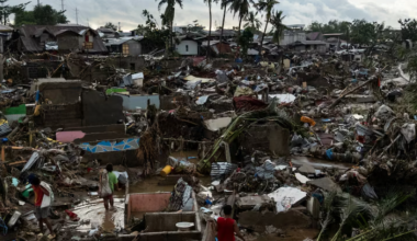 Казахстан выразил поддержку Филиппинам после тайфуна