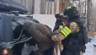 Изъята тонна прекурсоров: полиция ликвидировала нарколабораторию в Караганде