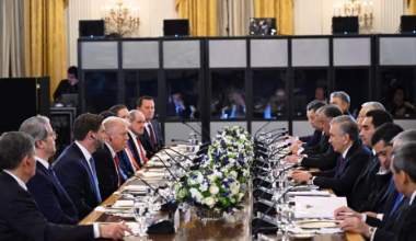 “У нас вас называют президентом мира”: Мирзиёев о достижениях Трампа