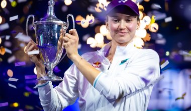 Итоговый турнир WTA: сколько заработала Рыбакина за триумфальную победу