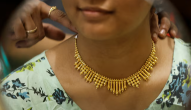 Золото прерывает “ралли” из-за фиксации прибыли инвесторами