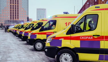 В Экибастузе мужчина случайно поджёг себя во дворе