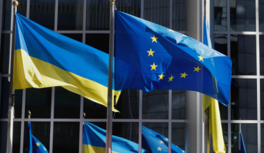 Глава Еврокомиссии озвучила три сценария финансовой помощи Украине