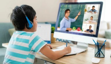 Треть школ перевели на дистанционку из-за вспышки "гонконгского гриппа" в Усть-Каменогорске