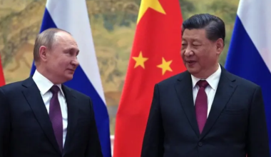 Зеркальные меры: Россия введет безвизовый режим для граждан Китая