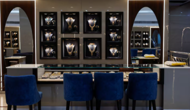 Инвесторы оценивают ставки: почему падают цены на золото