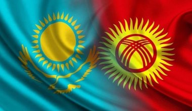 Кыргызстан стал больше торговать с Казахстаном, меньше - с Россией