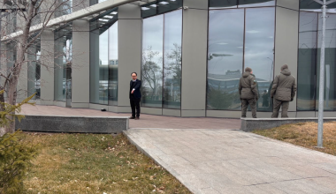 Как журналисты не узнали о зависимостях сельских акимов Казахстана