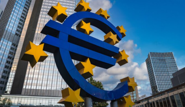 ЕЦБ отказался поддержать репарационный кредит Украине за счет активов РФ