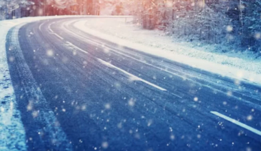 В Казахстане из-за непогоды закрыли несколько ключевых трасс