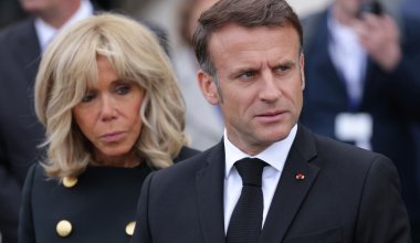 Жена Макрона жестко оскорбила феминисток