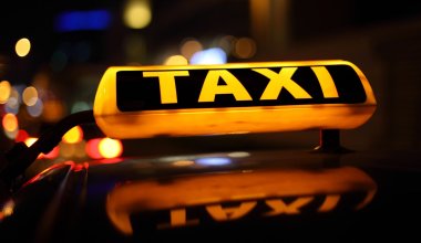 Знанием казахского языка оплачивают такси в одном из городов страны