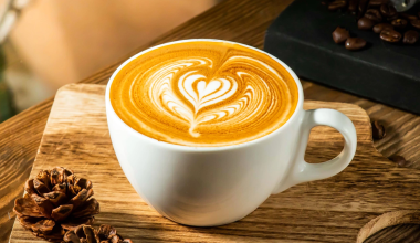 Диетолог объяснила, сколько кофе и чая можно пить без вреда