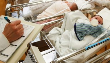 Первенец в 30 лет: казахстанцы все позже становятся родителями