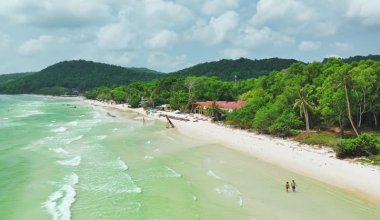 Казахстанцы нашли альтернативу Турции: топ направлений 2025 года