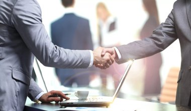 Минфин усилил контроль международных сделок казахстанцев