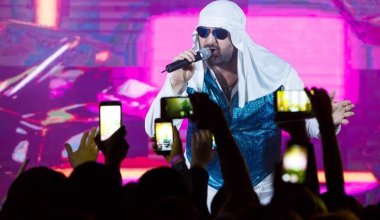В Казахстане простили долги российскому исполнителю