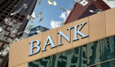 Десятки миллионов тенге сняла сотрудница банка со счетов клиента в Астане