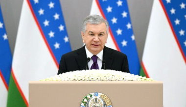 «Мы объявим чрезвычайное положение»: Мирзиёев пригрозил коррупционерам