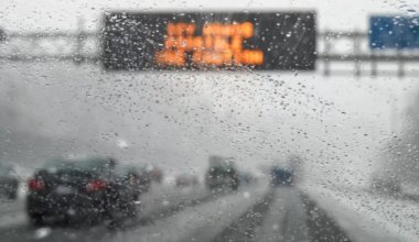 Дорогу закрыли в одном регионе Казахстана