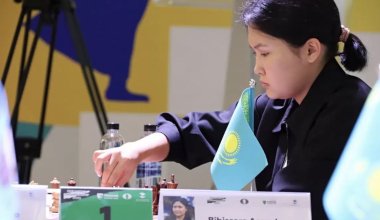 Бибисара Асаубаева в третий раз стала чемпионкой мира по блицу