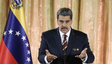 Президента Венесуэлы самолетом доставляют в Нью-Йорк для суда в США