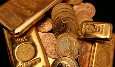 Золото продолжает расти в цене на фоне кризиса в Венесуэле