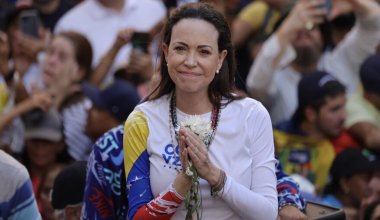 Лидер венесуэльской оппозиции хочет разделить Нобелевскую премию с Трампом