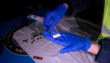 Иностранца со свертками наркотиков задержали в Алматы