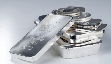 Производство и экспорт серебра резко сократились в Казахстане