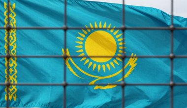 "Токсичное" окружение Казахстана: эксперт о новых санкционных рисках для Астаны