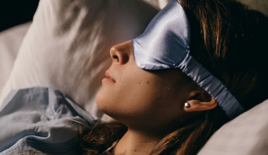 Врач раскрыла неожиданный способ быстрее уснуть