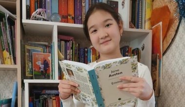 Шестиклассница из Астаны прочитала 853 книги на четырех языках