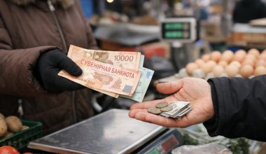Актюбинка расплачивалась фальшивыми деньгами на базаре