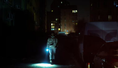 Больше 1300 домов все еще остаются без тепла в Киеве после российской атаки