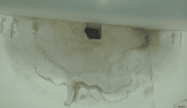 "Жить невозможно": люди бегут из нового социального жилья в Павлодарской области