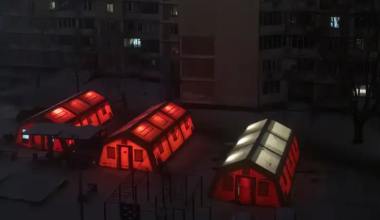 Сотни тысяч жителей Киева до сих пор остаются без света после российской атаки