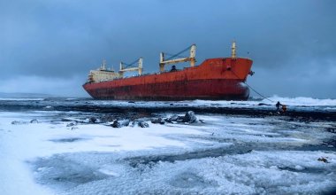 В Каспийском море развернулась спецоперация из-за иностранного судна